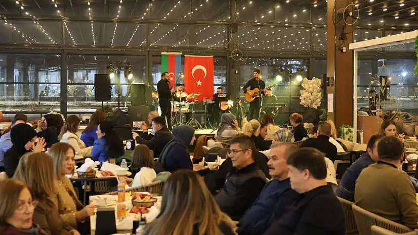 Dünya Azerbaycan Türklerinin Hemreylik (Dayanışma) Günü Iğdır'da Kutlandı