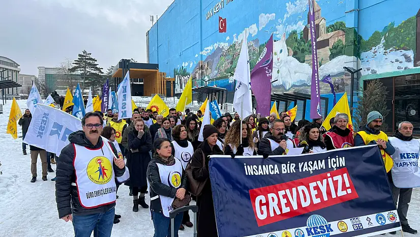 Eğitim Sen Van Şubesi'nden İş Bırakma Eylemi