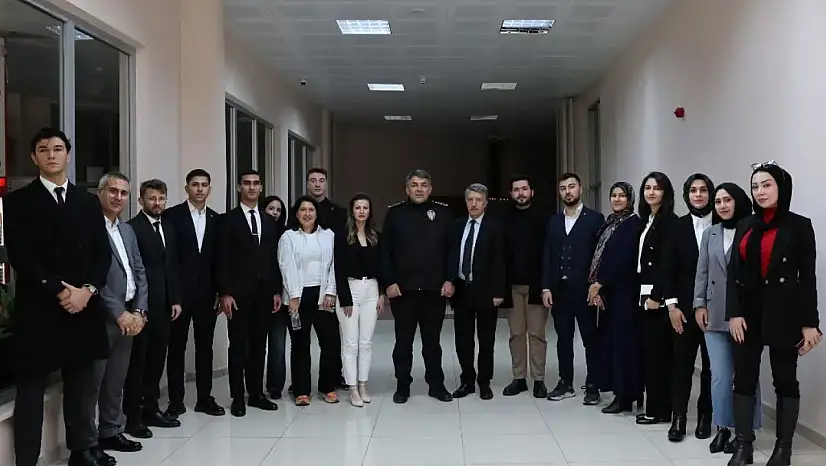 Emniyet Müdürü Karaburun, Atatürk Üniversitesi Hukuk Fakültesi öğrencileriyle adalet üzerine konuştu