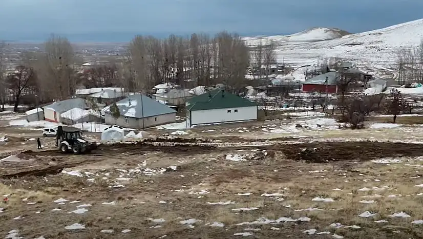 Erciş Belediyesi Ulaşım Hizmetlerinde Çalışmalarını Sürdürüyor