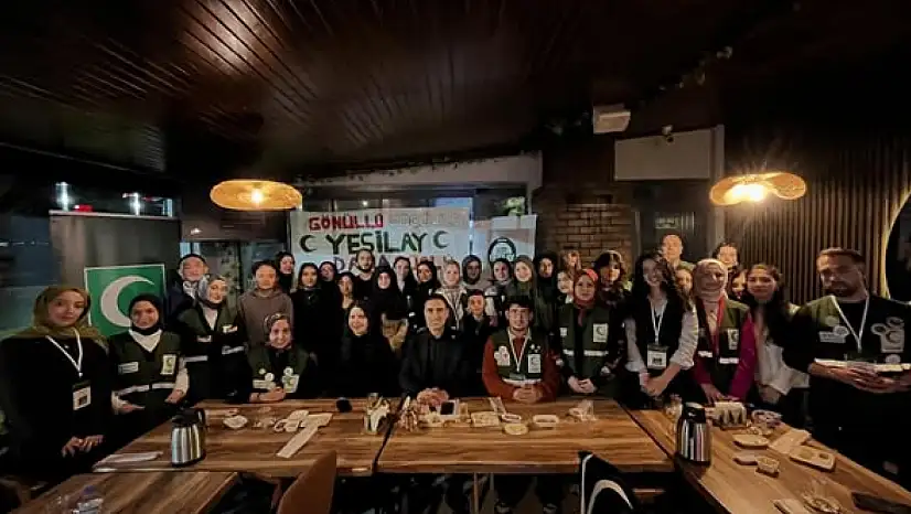 Erzurum'da Dünya Gönüllüler Günü Coşkusu: Yeşilay Gönüllüleri Bir Arada