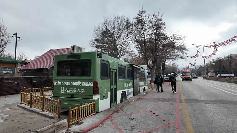 Erzurum'da Geri Dönüşüm Temalı Otobüs Durağı, Türkiye birincisi oldu!