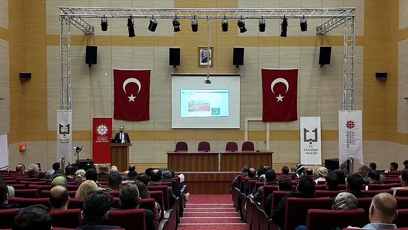 Erzurum'da sosyal medya ve doğru bilgi gündemde