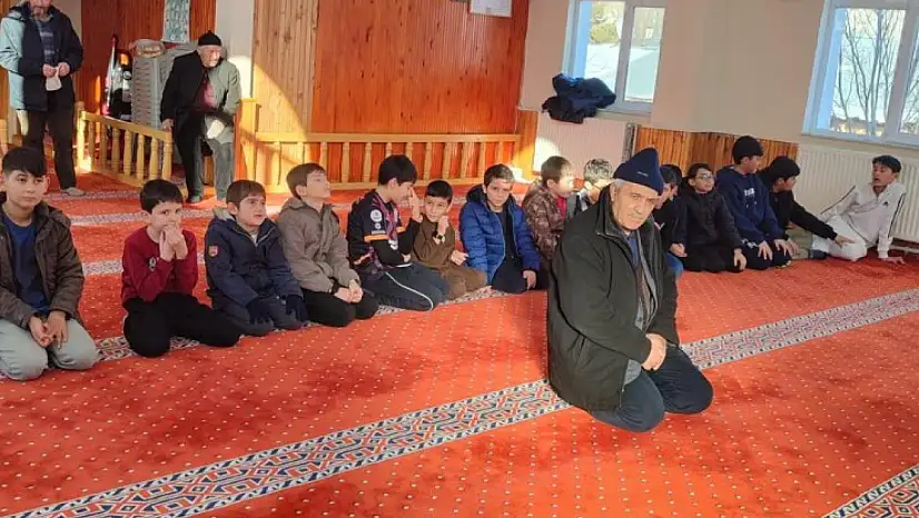 Erzurum Narman'da Gençlik Merkezinden Anlamlı Buluşma