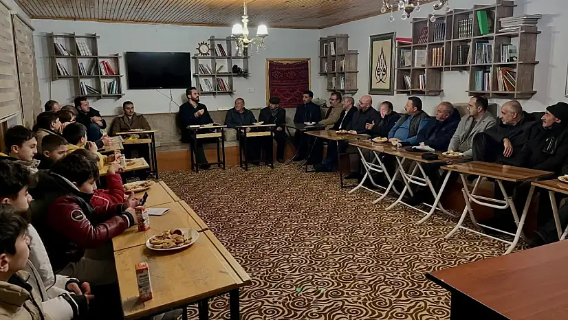 Erzurum Olur'da İlim ve Hikmet Sohbetleri Miraç Kandili Bereketiyle Sürdü