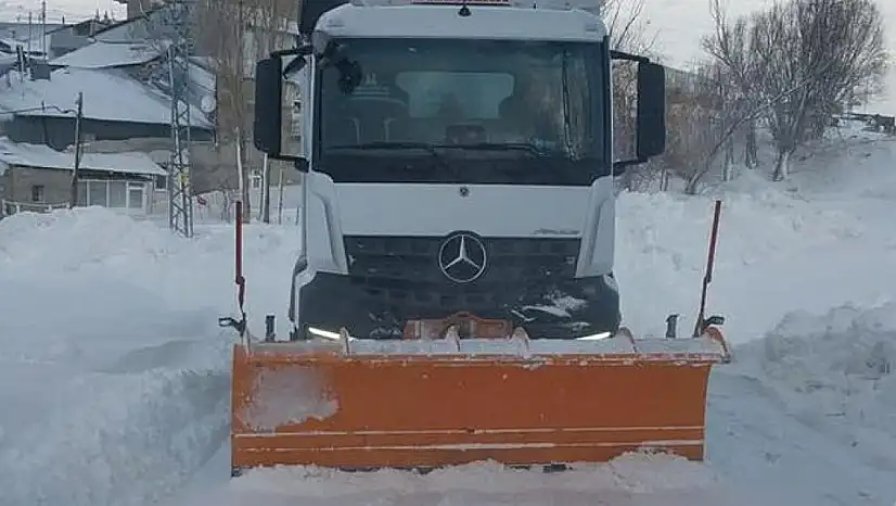 Erzurum Tortum Akbaba Grup Yolu'nda Karla Mücadele Çalışmaları Başlatıldı