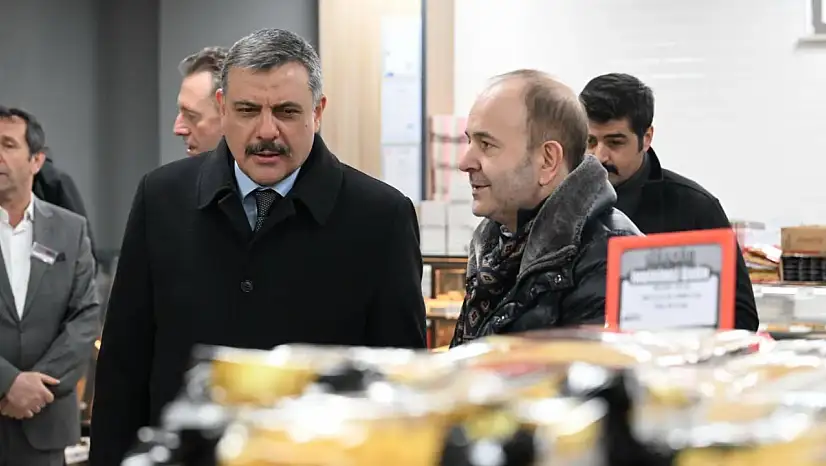 Erzurum Valisi Çiftçi'den Düzgün Marketler'in 25. Şubesine Ziyaret