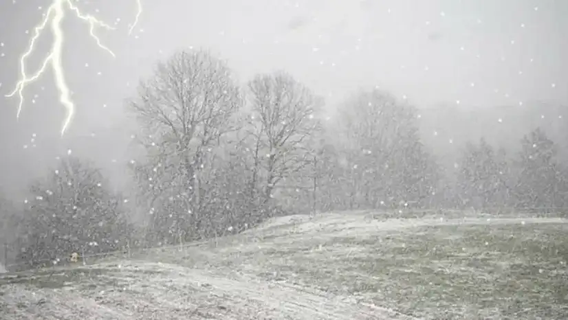Gökyüzünde nadir bir doğa olayı: Thundersnow ne demek?