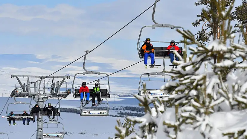 Hafta sonu tatilcileri Sarıkamış'a akın etti
