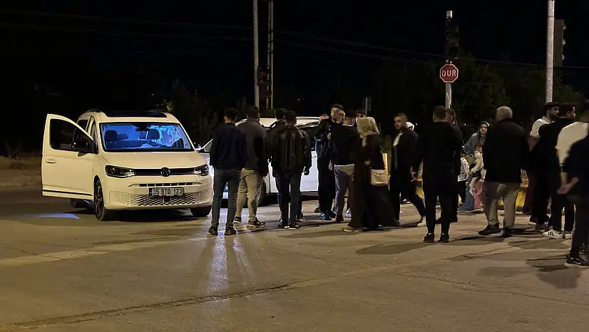 Hasköy'de kavşakta kaza: İki otomobil çarpıştı