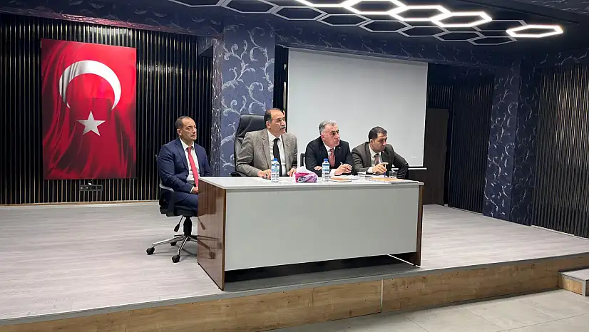 Iğdır'da Eğitim Kurumları Müdürleri Toplantısı Gerçekleştirildi