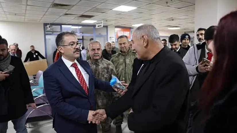 Iğdır'da Yeni Yıl Ziyareti: Sağlık Çalışanları ve Hastalar Unutulmadı