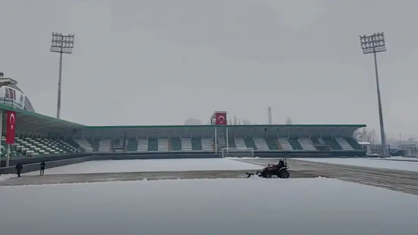 Iğdır'da Zorlu Kış Şartlarına Rağmen Spor Çalışmaları Sürüyor