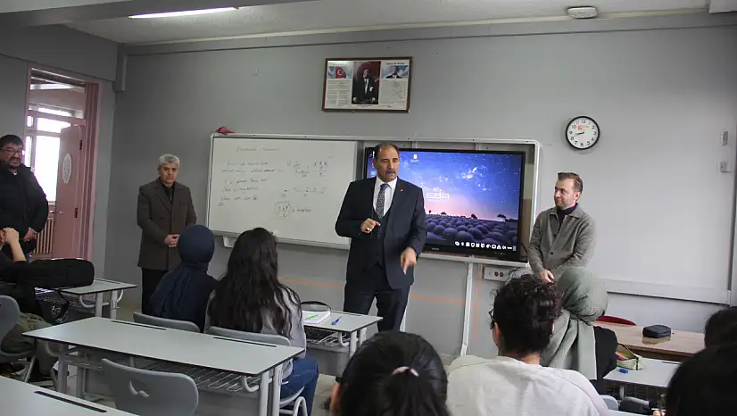 Iğdır İl Millî Eğitim Müdürü Aziz Gün'den Haydar Aliyev Fen Lisesi'ne Ziyaret