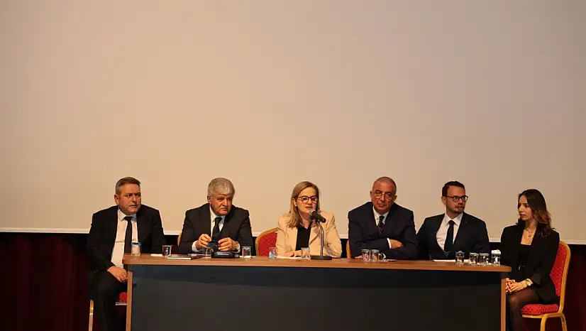 Iğdır Üniversitesi'nde 'Tarımda Bilim – Sofrada Sağlık' Paneli Düzenlendi