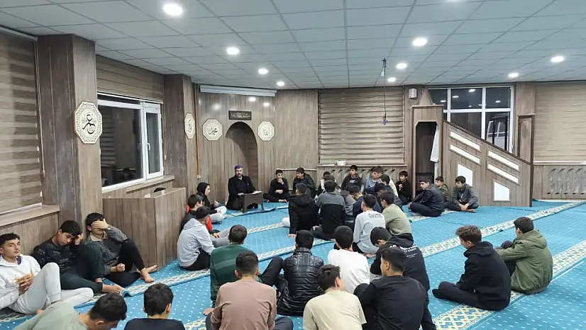 İlim Yayma Cemiyeti Bitlis Şubesi'nden 'Üç Aylar' Sohbeti