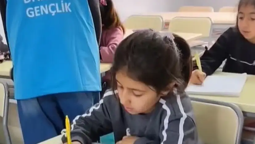 Karaçoban Müftülüğünden Anlamlı Proje: Genç Gönüller Çocuk Gönüllerle Buluşuyor