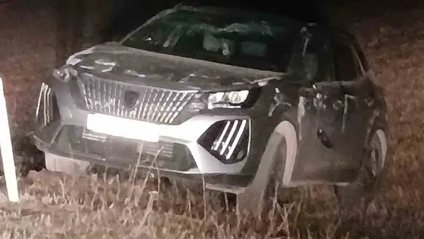 Karayazı'da trafik kazası: Hava yastıkları açılmadı, sürücünün soğukkanlılığı can kaybını önledi