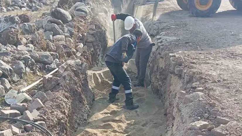 Karayazı'nın enerji altyapısı güçleniyor, güvenli ve kesintisiz hizmet hedefleniyor