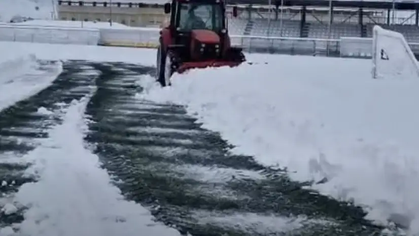 Karla Kaplanan 1071 Sultan Alparslan Spor Kompleksi Amatör Maçlara Hazır