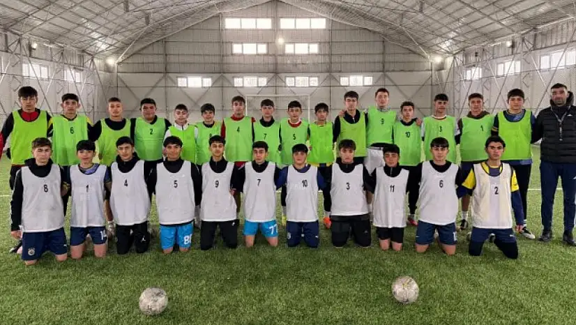 Kars 36 Spor U16 Takımı Çalışmalarını Sürdürüyor