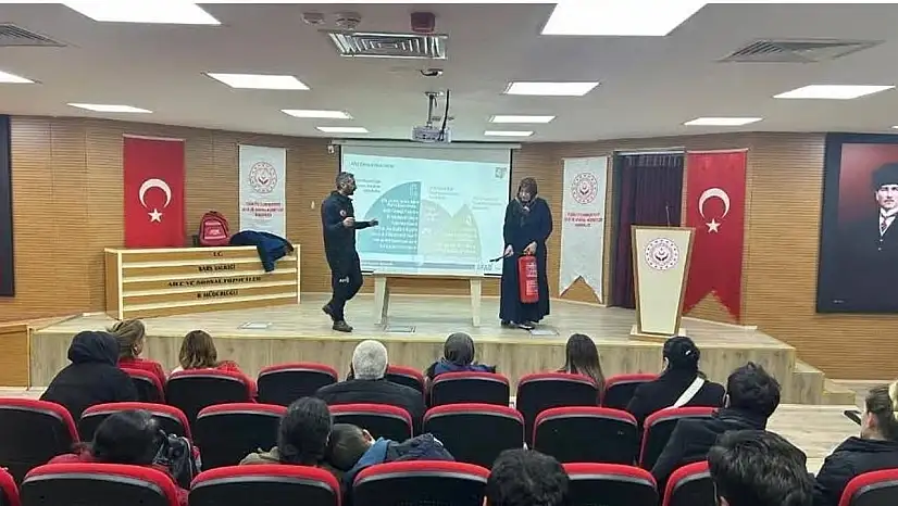 Kars'ta 'Afete Hazırlık ve Psikososyal Dayanıklılık Eğitimi' düzenlendi