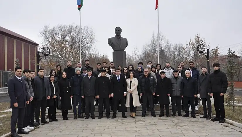 Kars'ta Haydar Aliyev vefatının 22. yılında anıldı