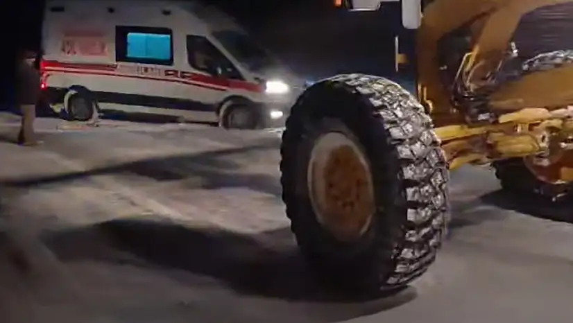 Kars'ta Kapanan Köy Yolları Ulaşıma Açıldı