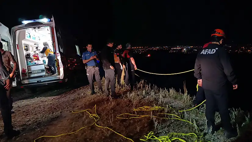 Kars'ta kayalıklardan düşen şahıs hayatını kaybetti