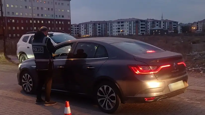 Kars'ta KYK Yurtları Çevresinde Güvenlik Önlemleri Artırıldı, Polis Devriye Geziyor