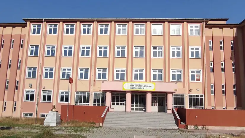 Koç Üniversitesi'nden Tıp Fakültesi'ne… Doğubayazıt'ta büyük başarı!
