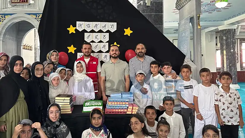 Kur'an sevgisi Ağrı Merkez Camii'ni doldurdu