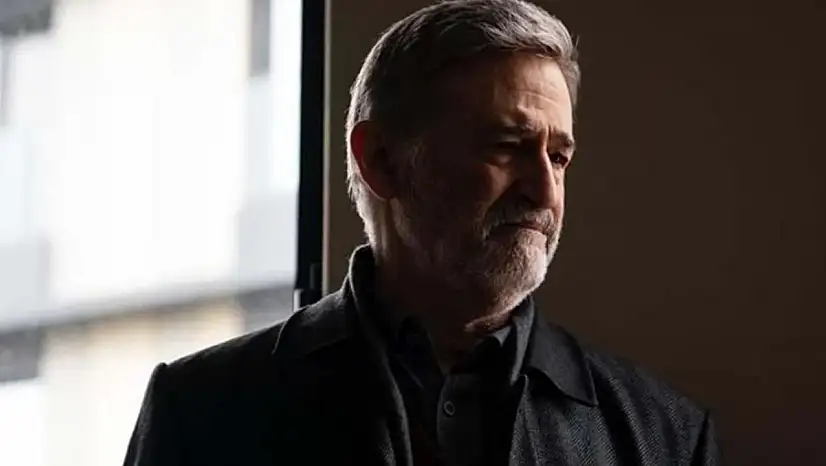 Müfit Kayacan Uzak Şehir'den ayrıldı mı? Uzak Şehir Ecmel öldü mü?