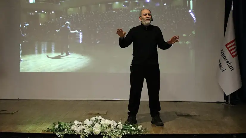 Muş Alparslan Üniversitesi'nde 'İnsana Yolculuk' Programı Düzenlendi