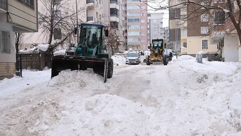Muş'ta Ara Sokaklarda Kar Temizleme Çalışmaları Sürüyor