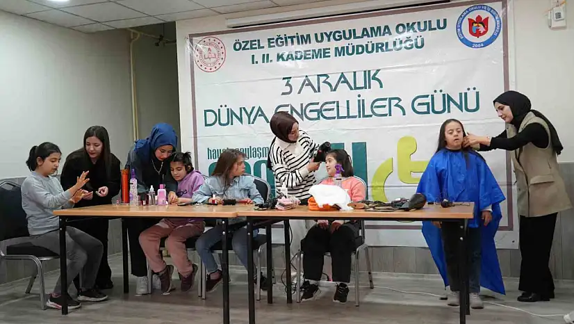 Muş'ta Dünya Engelliler Günü'nde Özel Çocuklara Ücretsiz Saç Bakım Hizmeti Sunuldu