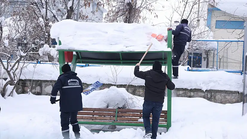 Muş'ta Karla Mücadelede Yoğun Mesai