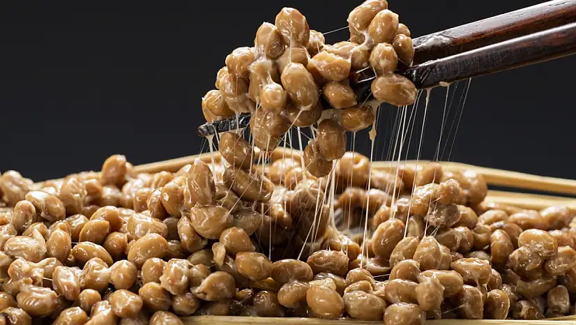 Nattokinaz nedir ne işe yarar? Nattokinaz kimler kullanamaz? Nattokinaz nerede bulunur? Nattokinaz nasıl yapılır?