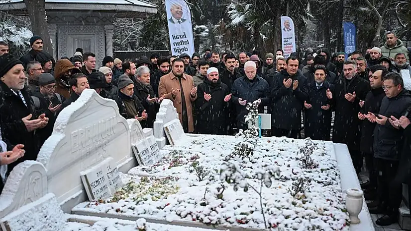 Necmettin Erbakan dualarla anıldı