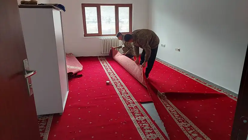 Oltu Garnizon Komutanlığı Mescidine İlçe Müftülüğünden Destek