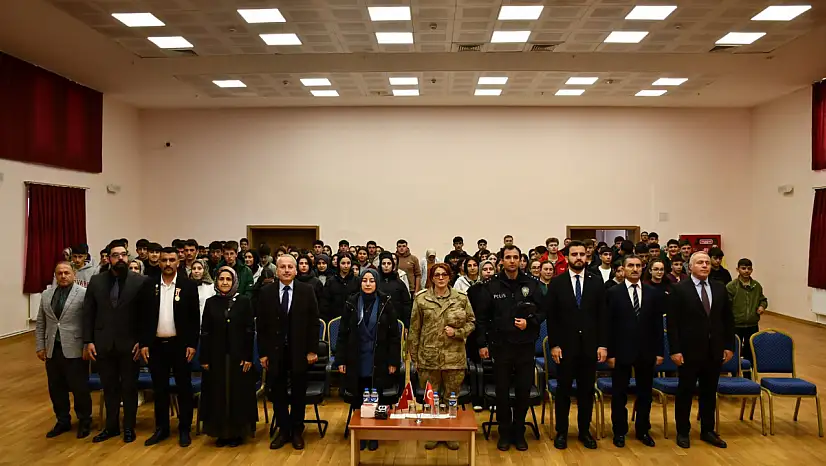 Olur'da Öğrencilere Şehitlik ve Gazilik Bilinci Konferansı