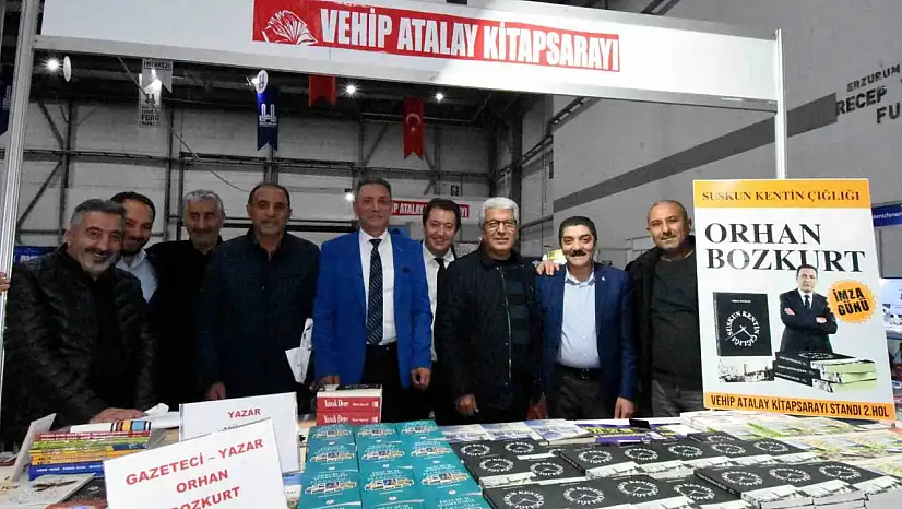Orhan Bozkurt, 'Suskun Kentin Çığlığı' kitabıyla Erzurum'da okurlarıyla buluştu
