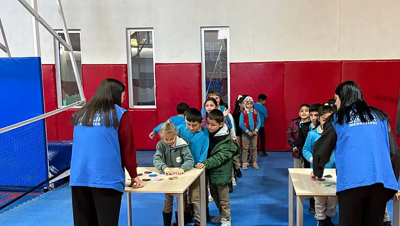 Pasinler Gençlik Merkezi'nde ÇEDES Kapsamında Öğrencilere Eğlenceli ve Öğretici Etkinlik