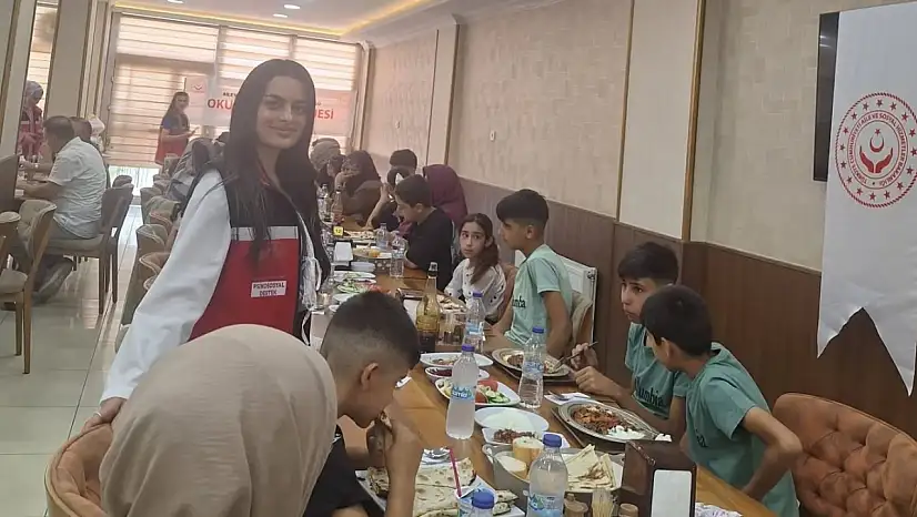 Patnos'ta çocuklar ve aileleri keyifli yemek programında buluştu