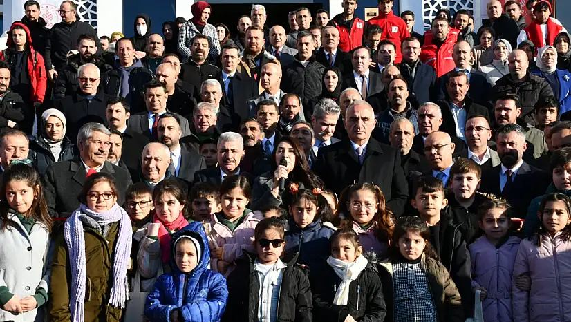 Patnos'un yeni kütüphanesi kapılarını açtı