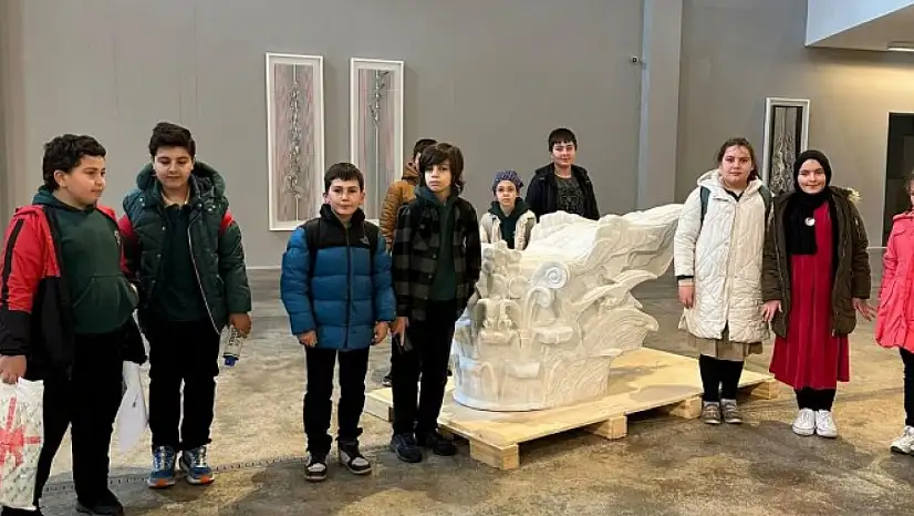 Pazaryolu'nda öğrenciler Baksı Müzesi'nde sanatla buluştu