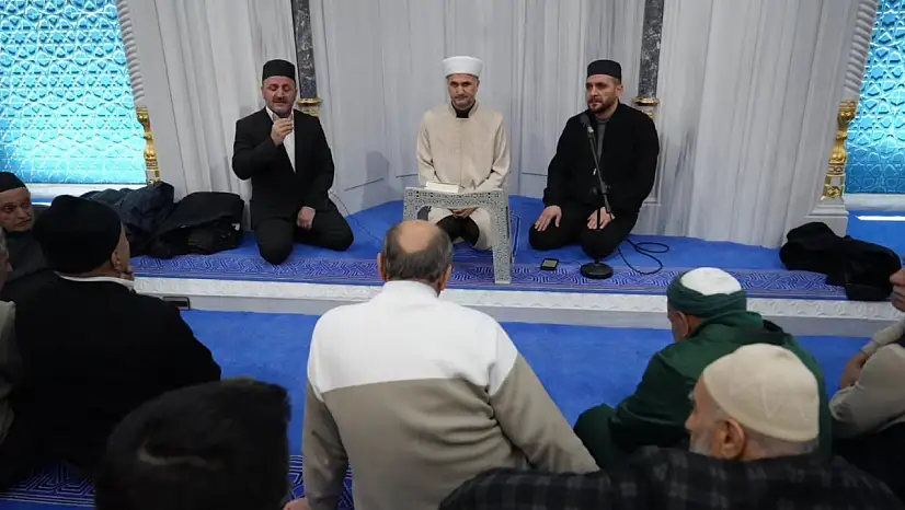 Regaip Kandili Muş'ta Camilerde Dualarla İdrak Edildi