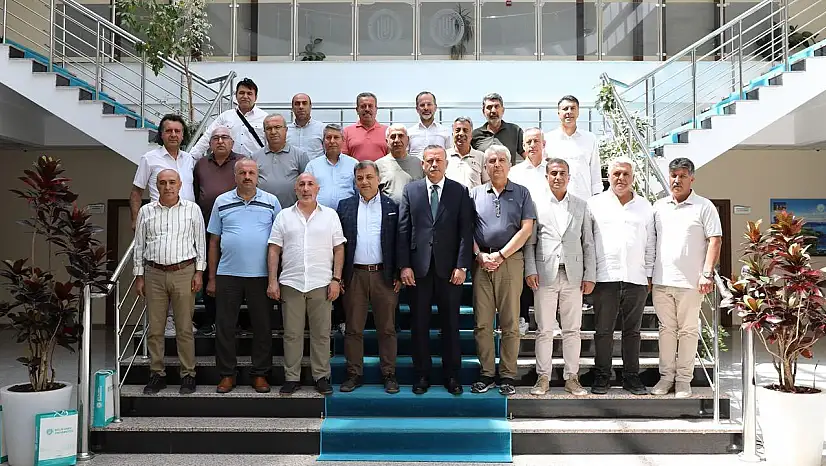 Rektör Prof. Dr. Necmettin Elmastaş'a Lise Dönemi Arkadaşlarından Anlamlı Ziyaret