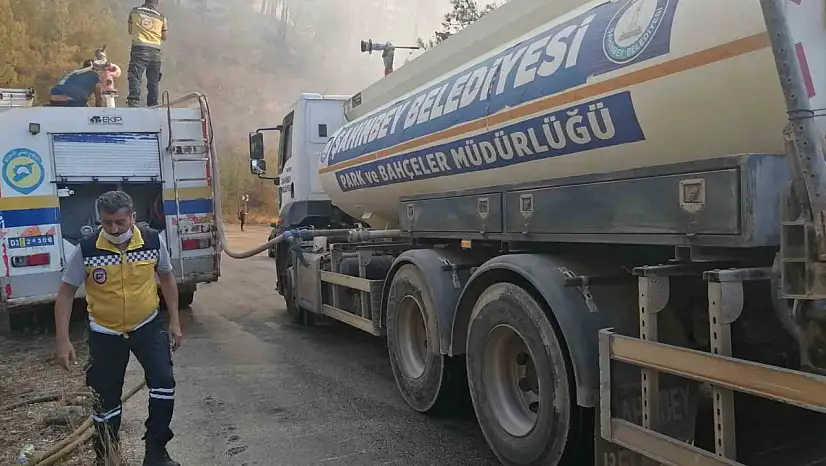 Şahinbey Belediyesi'nden Hatay'a Yangın Müdahalesi ve Destek Gönderildi