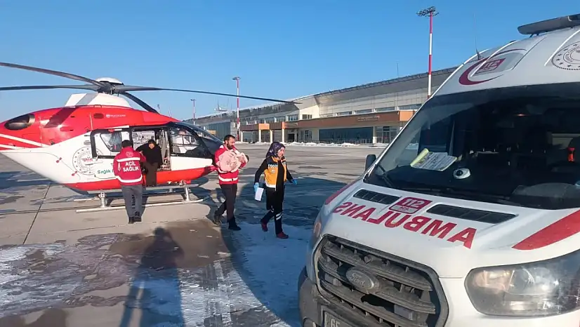 Şemdinli'de Yanık Vakası: 9 Aylık Bebek Helikopter Ambulansla Van'a Sevk Edildi